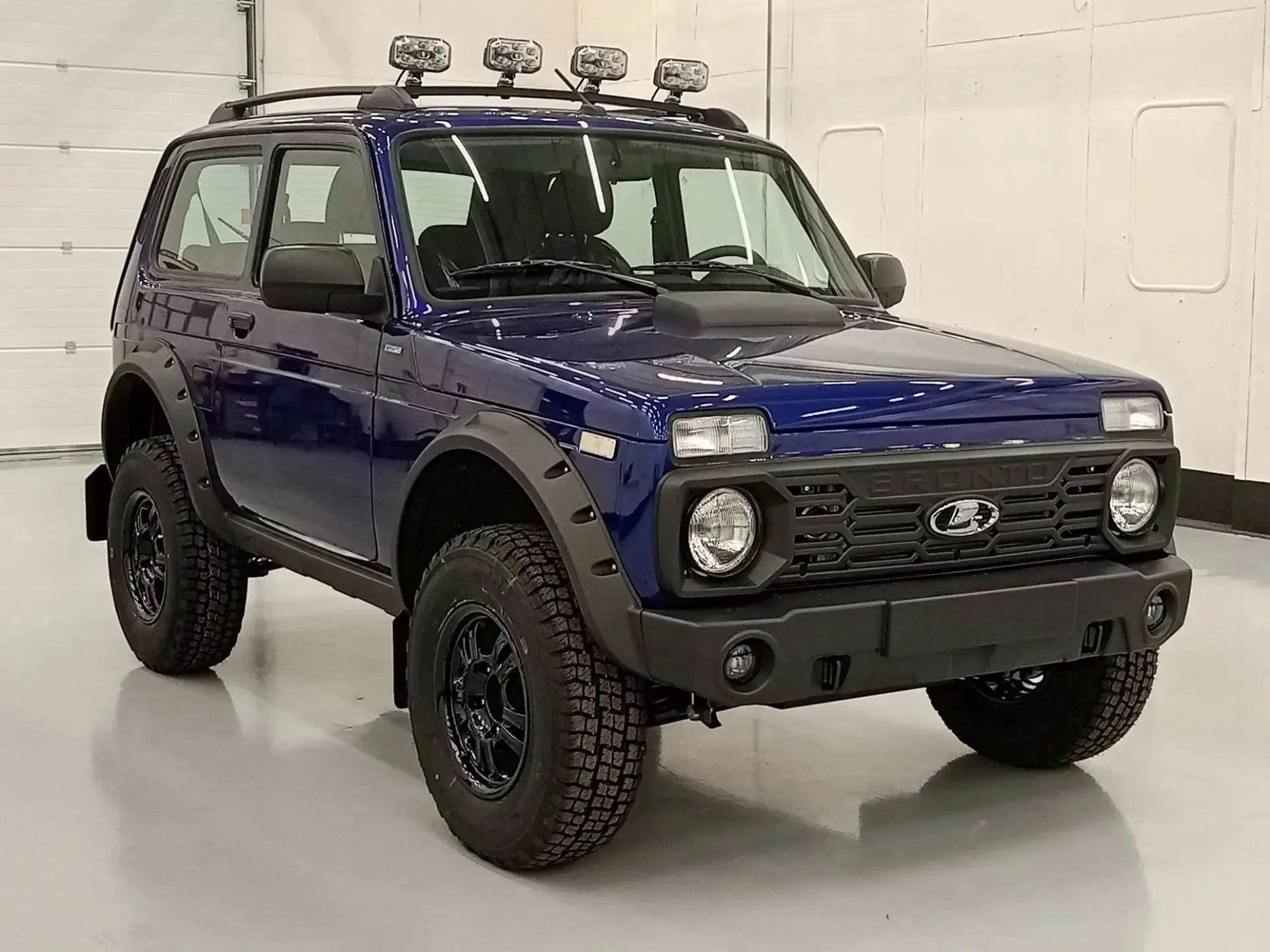 photo-https://hb.ru-msk.vkcs.cloud/lada-cms-content-master/6ad0dc900f597_6ad0af620faec_LADA%20NIVA%20Bronto.jpg